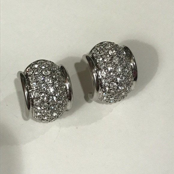 Swarovski signed (swan stamped) earrings - Picture 1 of 4